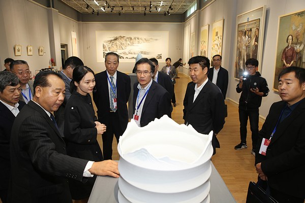 审核评估专家组考察太阳成集团tyc9728.jpg